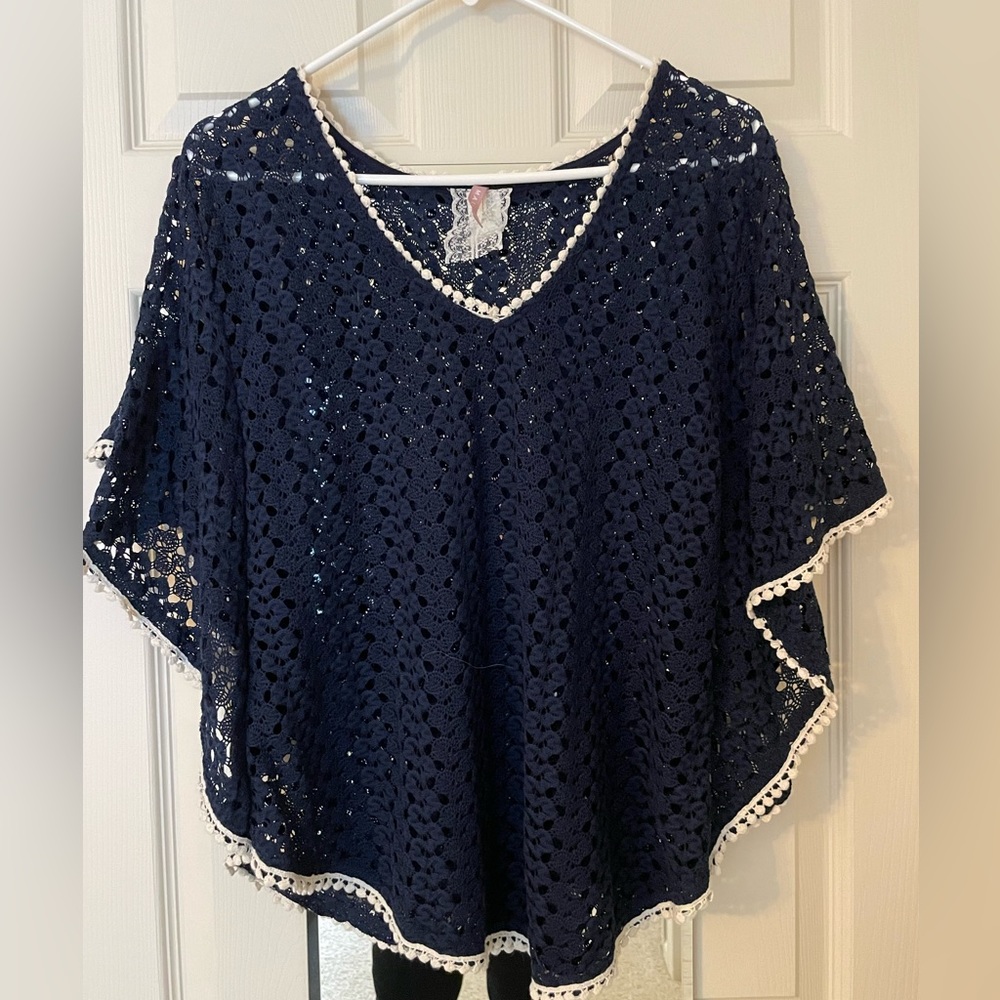 Mauve brand navy blue crochet lace boho blouse top L